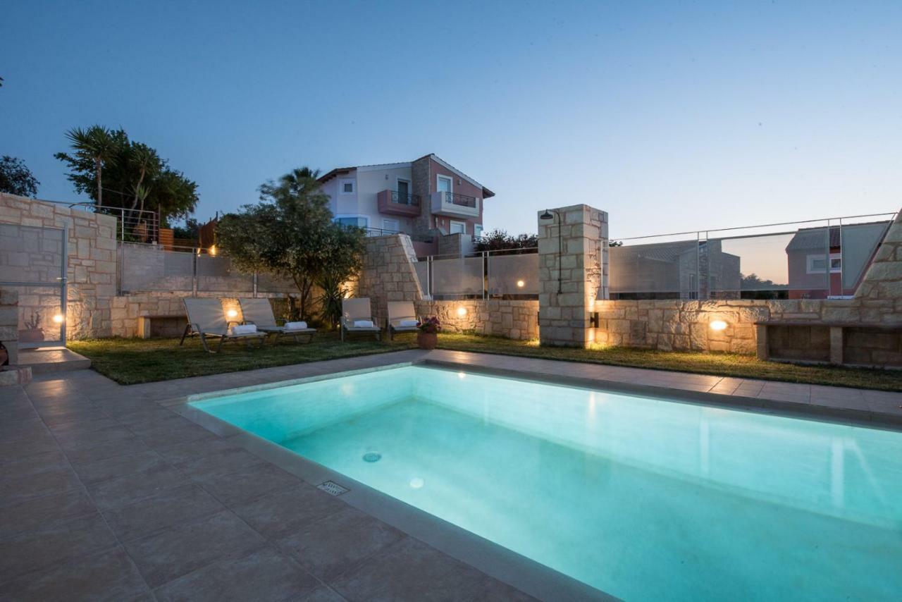 Pantanassa Villa Thalia Agia Marina  Bagian luar foto